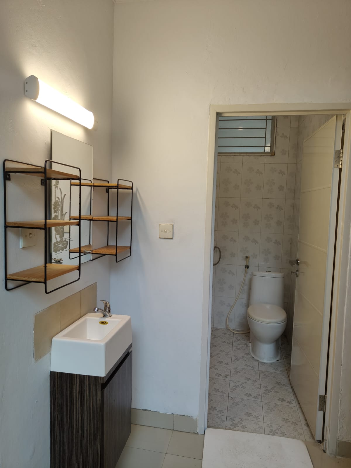 Rumah Disewakan di Meadow Green Lippo Cikarang